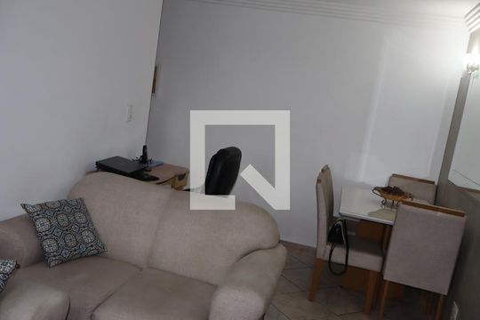 Sala de apartamento à venda com 2 quartos, 60m² em Vila Olinda, São Paulo