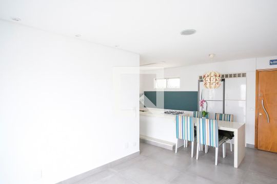 Sala de apartamento à venda com 2 quartos, 60m² em Santa Paula, São Caetano do Sul