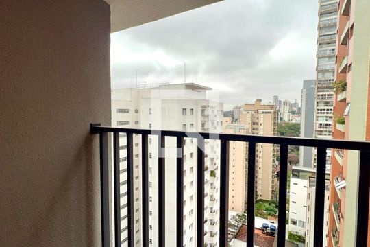 Varanda de kitnet/studio para alugar com 1 quarto, 24m² em Pinheiros, São Paulo