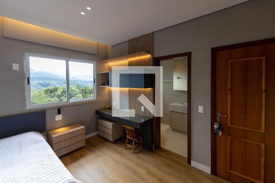 Suíte 1 de casa de condomínio à venda com 4 quartos, 2117m² em Passárgada, Nova Lima