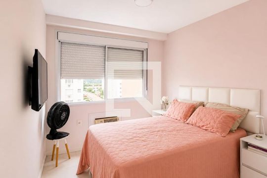 Suíte de apartamento para alugar com 2 quartos, 54m² em Anil, Rio de Janeiro