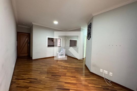 Sala de apartamento para alugar com 3 quartos, 72m² em Piratininga, Osasco