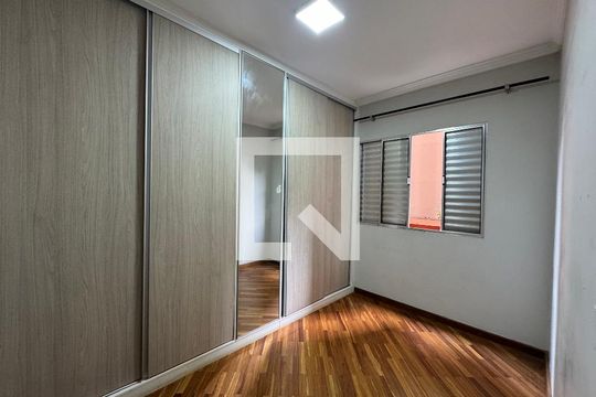 Quarto 1 de apartamento para alugar com 3 quartos, 72m² em Piratininga, Osasco