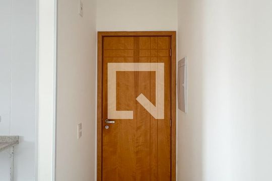 Entrada  de apartamento à venda com 3 quartos, 83m² em Vila Goncalves, São Bernardo do Campo