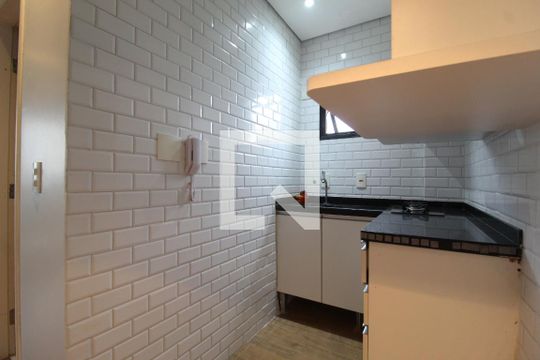 Sala/Cozinha de apartamento à venda com 1 quarto, 28m² em Planalto Paulista, São Paulo