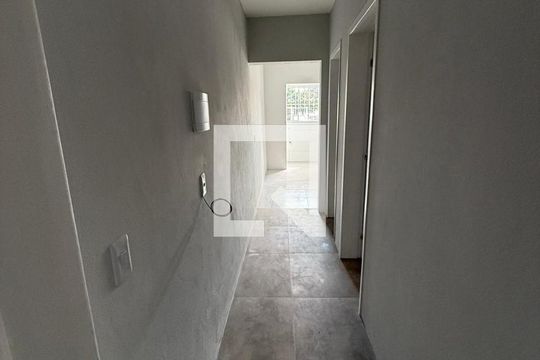 Corredor de apartamento para alugar com 2 quartos, 44m² em Morada do Vale I, Gravataí