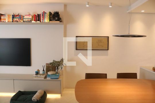 Sala de apartamento à venda com 2 quartos, 72m² em Pompeia, São Paulo