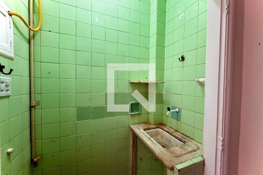 Cozinha de kitnet/studio para alugar com 1 quarto, 23m² em Lapa, Rio de Janeiro