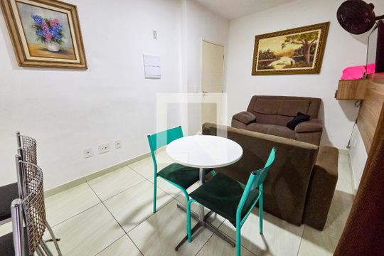 Sala de apartamento para alugar com 1 quarto, 47m² em Aviação, Praia Grande