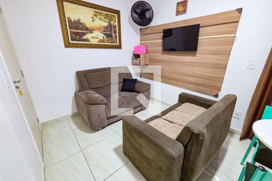 Sala de apartamento para alugar com 1 quarto, 47m² em Aviação, Praia Grande