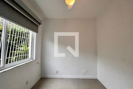 Quarto 1 de apartamento à venda com 2 quartos, 75m² em Jardim Botânico, Rio de Janeiro