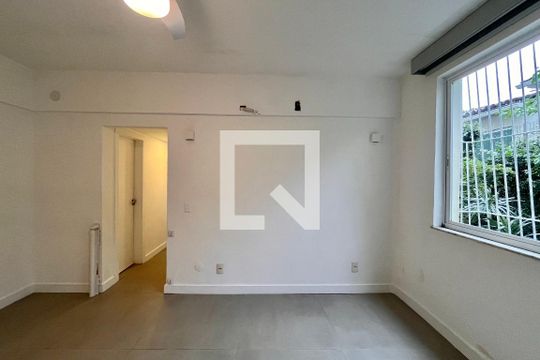 Sala de apartamento à venda com 2 quartos, 75m² em Jardim Botânico, Rio de Janeiro