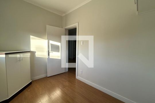 Quarto 1 de casa para alugar com 7 quartos, 500m² em Itaguaçu, Florianópolis