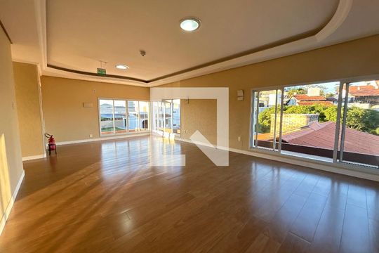 Sala 1 de casa para alugar com 7 quartos, 500m² em Itaguaçu, Florianópolis