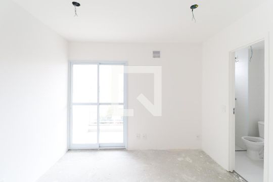 Apartamento à venda com 1 quarto, 33m² em Vila Mazzei, São Paulo
