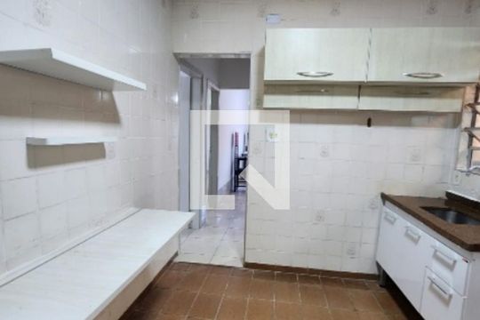 Banheiro de casa para alugar com 2 quartos, 160m² em Saboó, Santos