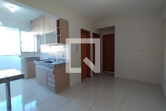 Sala/cozinha de apartamento para alugar com 1 quarto, 48m² em Tubalina, Uberlândia