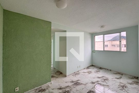 Apartamento para alugar com 2 quartos, 42m² em Vargem Grande, Rio de Janeiro