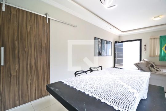 Sala de Jantar de casa para alugar com 3 quartos, 170m² em Santa Luzia, Uberlândia