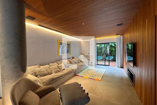 Sala de casa de condomínio à venda com 4 quartos, 407m² em Barra da Tijuca, Rio de Janeiro