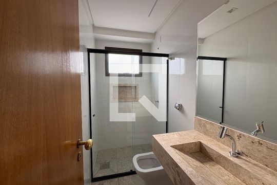 Apartamento à venda com 4 quartos, 305m² em Setor Bueno, Goiânia
