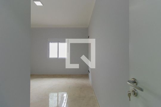 Quarto 1 de casa de condomínio para alugar com 3 quartos, 170m² em Jardim Rio das Pedras, Cotia