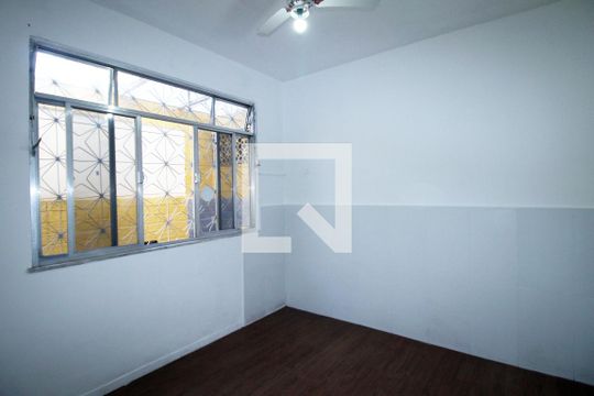Quarto 2 de casa à venda com 2 quartos, 70m² em Ramos, Rio de Janeiro