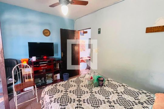 Quarto 1 de casa para alugar com 2 quartos, 150m² em Parque Sao George, Cotia