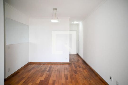 Sala de apartamento para alugar com 2 quartos, 57m² em Vila Gumercindo, São Paulo