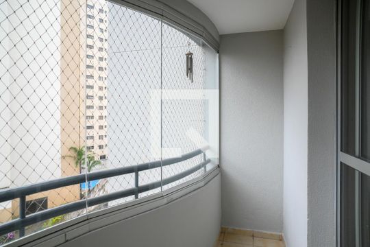 Varanda de apartamento para alugar com 2 quartos, 57m² em Vila Gumercindo, São Paulo