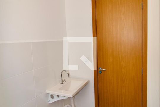 Banheiro de apartamento à venda com 2 quartos, 48m² em Bairro Alto, Curitiba