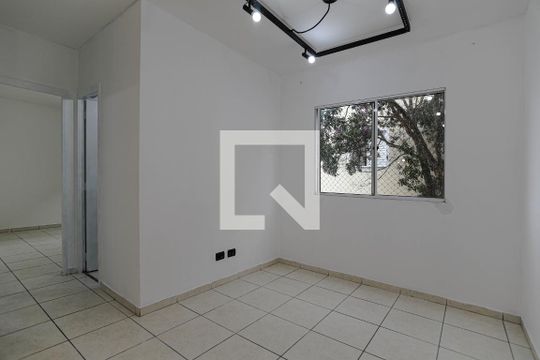 Sala de apartamento para alugar com 2 quartos, 55m² em Vila Bela Flor, Mogi das Cruzes
