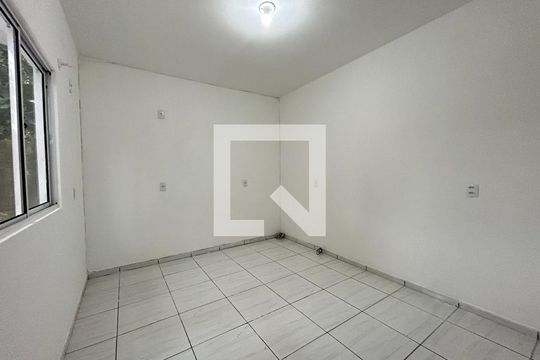 Studio de kitnet/studio para alugar com 1 quarto, 35m² em Barreiros, São José