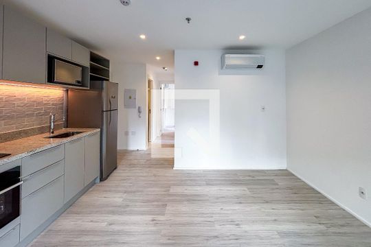 Apartamento para alugar com 2 quartos, 60m² em Pinheiros, São Paulo