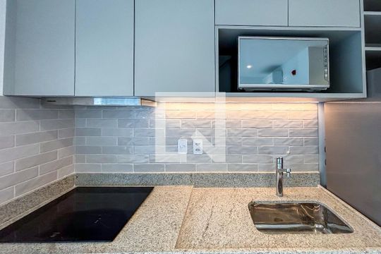 Apartamento para alugar com 2 quartos, 60m² em Pinheiros, São Paulo