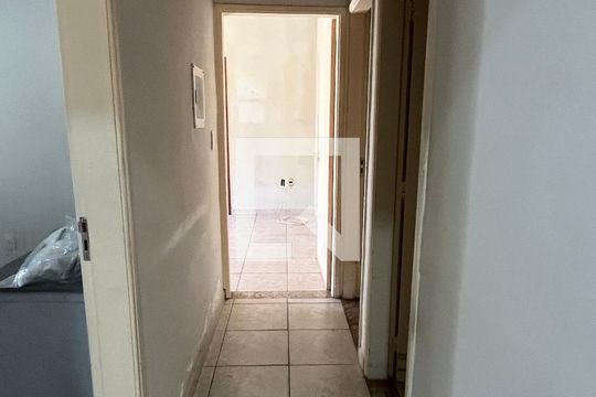 Corredor de casa para alugar com 3 quartos, 263m² em Jardim Proença, Campinas