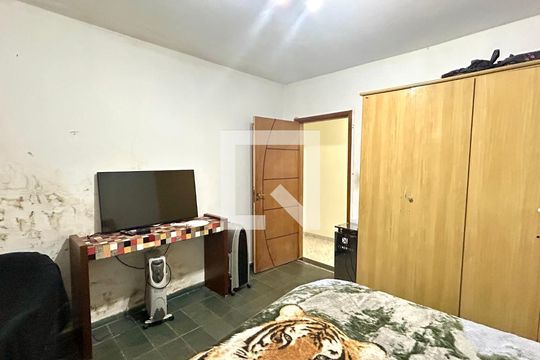 Quarto 2 de casa para alugar com 5 quartos, 220m² em Jardim Iv Centenario, Guarulhos