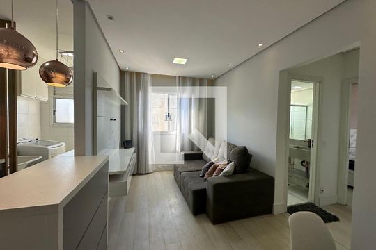 Sala de apartamento à venda com 2 quartos, 51m² em Centro, Barueri