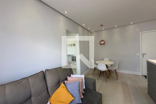 Sala de apartamento à venda com 2 quartos, 51m² em Centro, Barueri