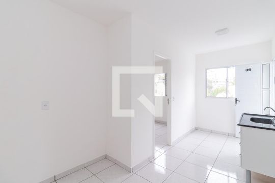 Sala/Cozinha de apartamento à venda com 1 quarto, 30m² em Vila Granada, São Paulo