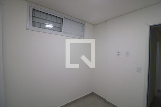 Quarto 2 de apartamento para alugar com 2 quartos, 42m² em Vila Zelina, São Paulo