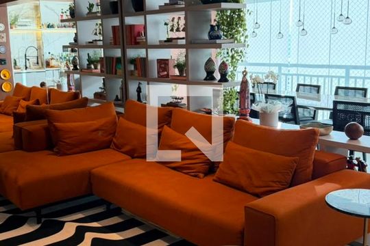 Sala de apartamento à venda com 3 quartos, 106m² em Vila Anastácio, São Paulo