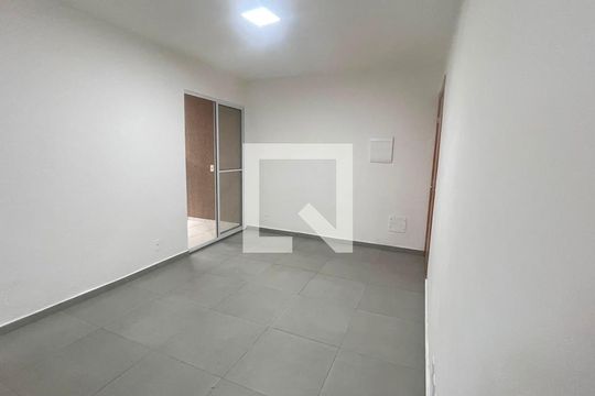 Apartamento para alugar com 2 quartos, 47m² em Granja Viana, Cotia