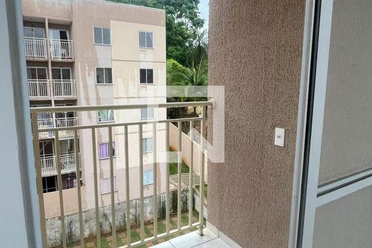 Apartamento para alugar com 2 quartos, 47m² em Granja Viana, Cotia