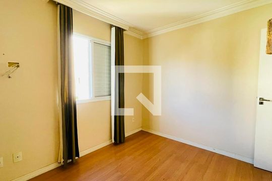 Quarto 1 de apartamento para alugar com 2 quartos, 50m² em Jardim Santa Izabel, Cotia