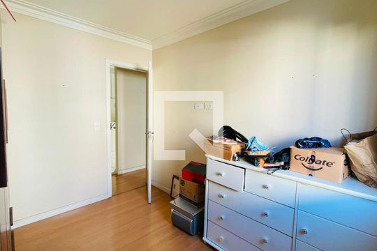 Quarto 2 de apartamento para alugar com 2 quartos, 50m² em Jardim Santa Izabel, Cotia