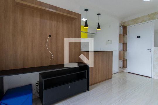 Sala de apartamento para alugar com 2 quartos, 48m² em Chácara Granja Velha, Cotia