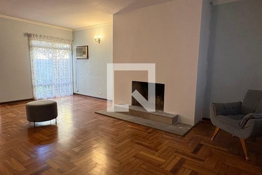 Casa para alugar com 3 quartos, 525m² em Interlagos, São Paulo