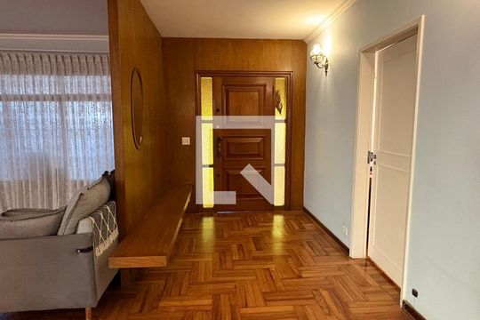 Casa para alugar com 3 quartos, 525m² em Interlagos, São Paulo