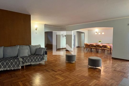 Casa para alugar com 3 quartos, 525m² em Interlagos, São Paulo